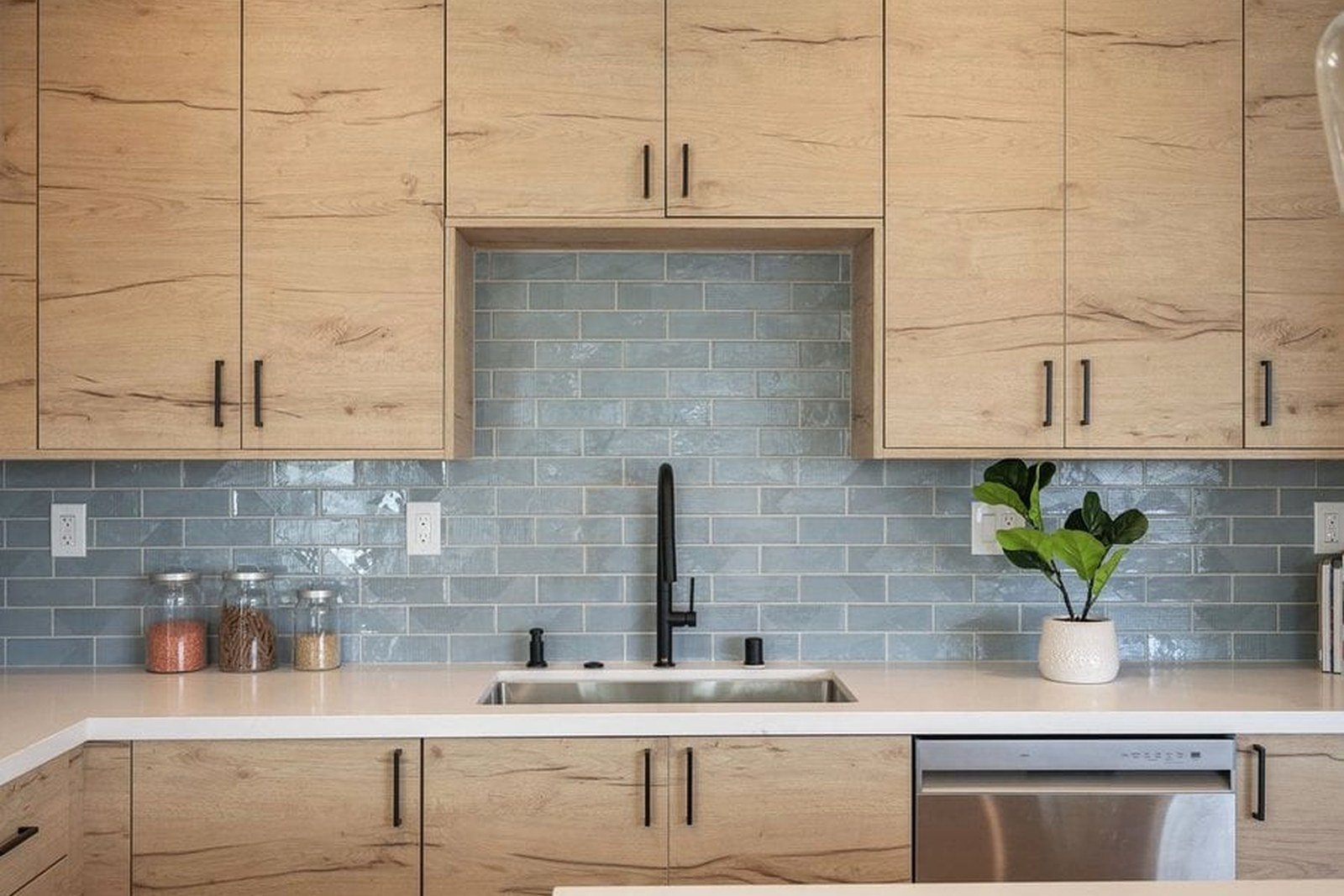 Clean apartment kitchen ready for leasing